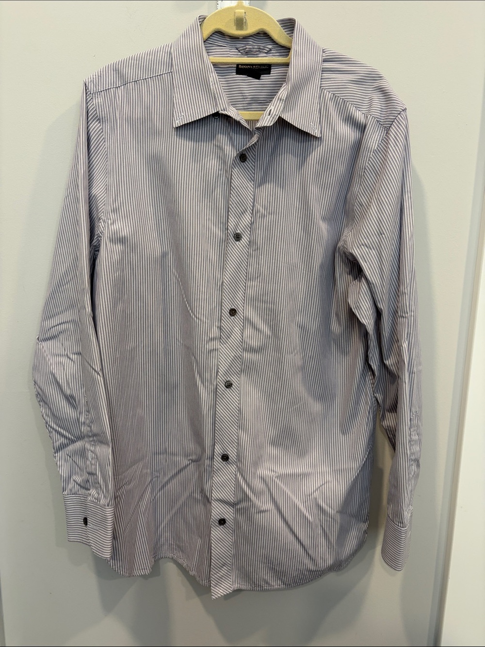 Banana Republic Men's White Shirt with Thin Purple Stripes